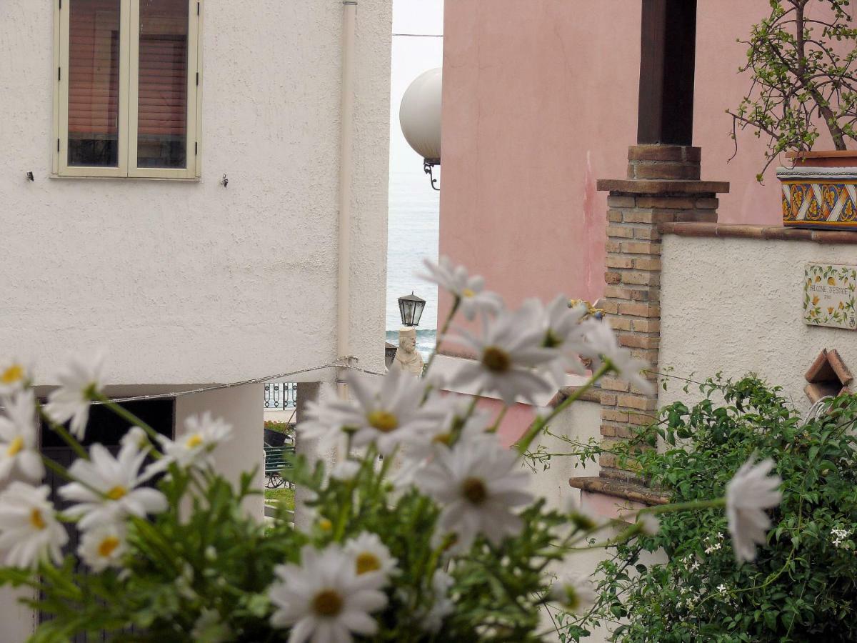 Invito Al Viaggio Bed & Breakfast Giardini Naxos Luaran gambar